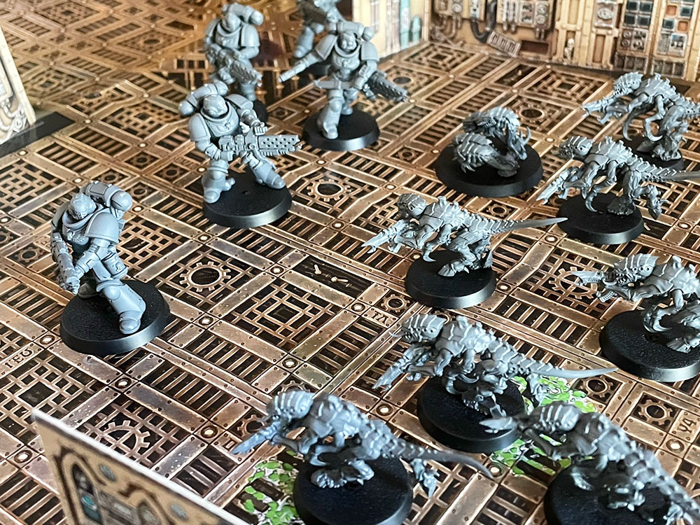 Warhammer 40K: Introductory Set Review - Board Game Quest